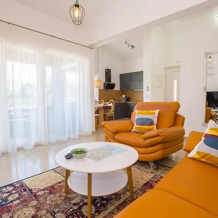 Apartment Luna